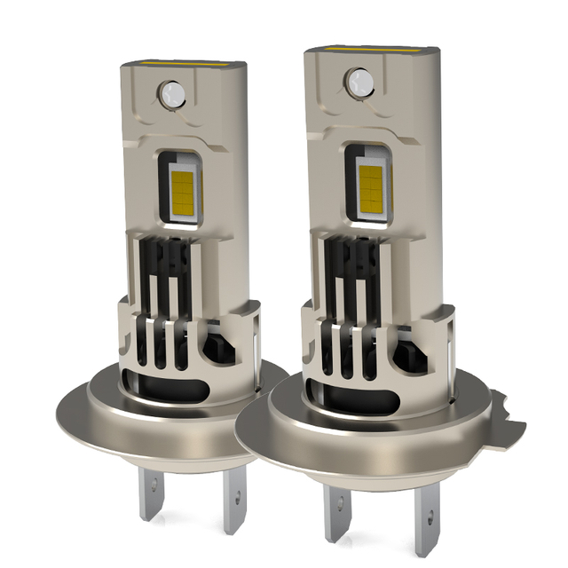 1: 1 Tamaño 70W 7000LM enchufe y reproduce la bombilla del faro de los faros del automóvil no polaridad H7 H7