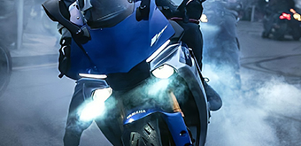 ¿Cuáles son los beneficios de los faros LED para motocicletas?
