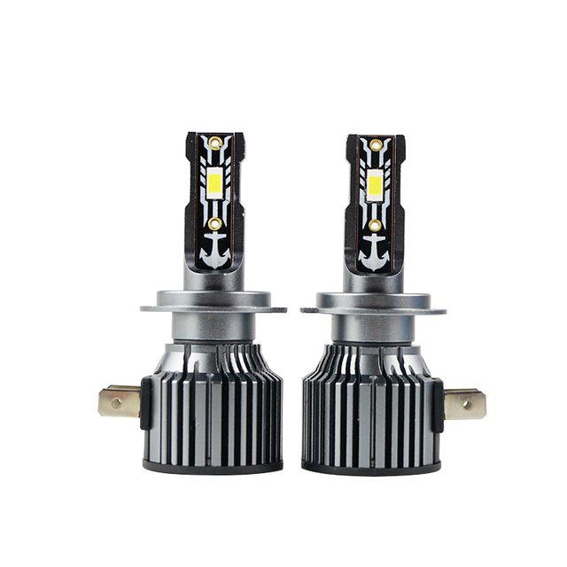 Todo en un diseño de novedad inalámbrica Bulbo de faros de LED negro X8 H7